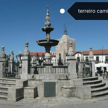 Casa Do Cais De Caminha * كامينيا